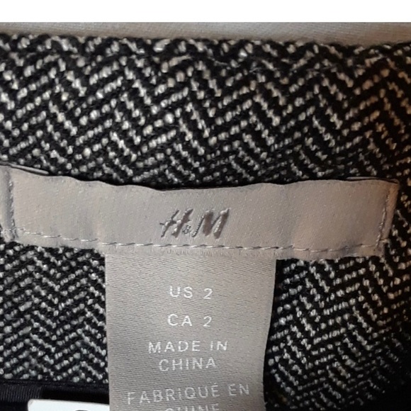 H&M - Black and White Herringbone Midi Skirt - Size 2 - NWOT - Picture 5 of 8